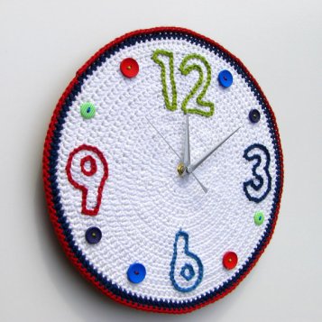 Crochet clock time